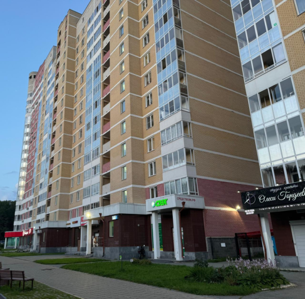 YEKB95, Екатеринбург, ул. Анатолия Мехренцева Интим Хаус