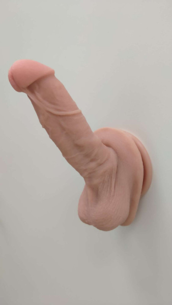 Уникальный Фаллоимитатор реалистик с направлением головки вверх "45 градусов" Best Lover на присоске - Фотография №2