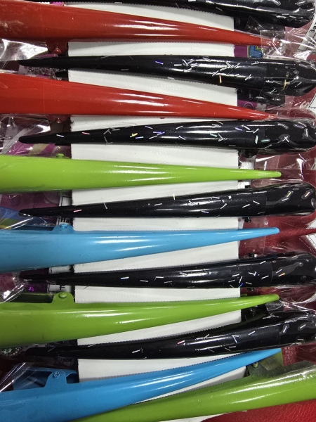 Зажим Длинная глянцевая уточка для волос - Фотография №1