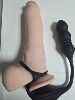 Анальная пробка с поступательным движением и вибрацией с тройным эрекционным кольцом "Lustful" Интим Хаус