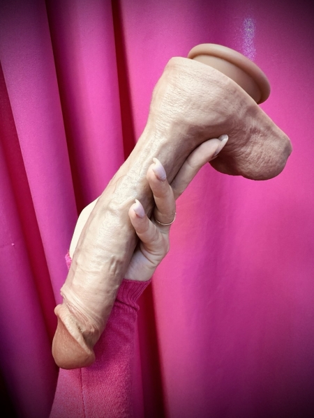 Фаллоимитатор реалистик длинный на присоске - Фотография №2