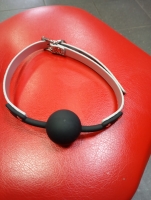 Кляп черный силикон не дышащий ремешок с узором под змею - Фотография №1