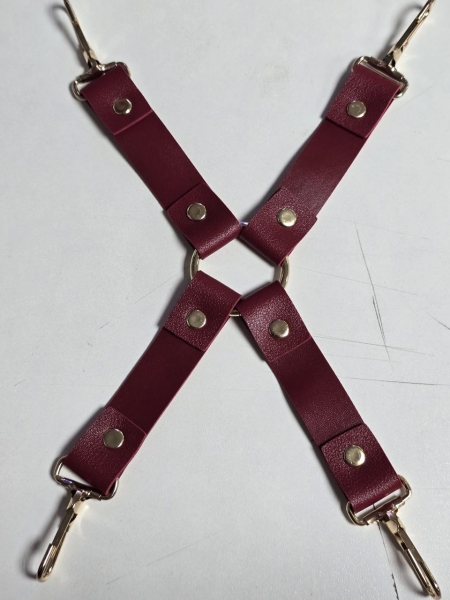 Фиксация крестовая оковы и поножи с золотой фурнитурой "Бордо" - Фотография №2