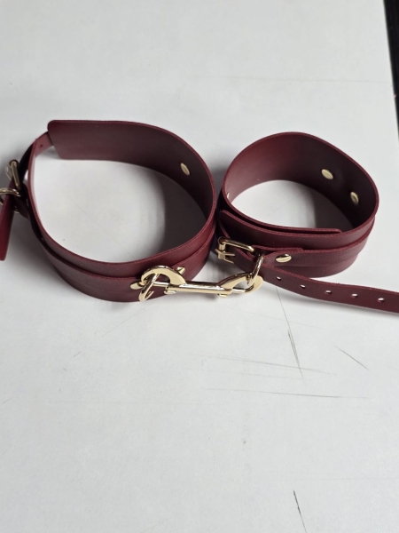 Фиксация крестовая оковы и поножи с золотой фурнитурой "Бордо" - Фотография №5