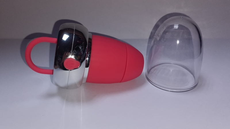 Вибратор сосунок для клитора в футляре в виде соски - Фотография №2