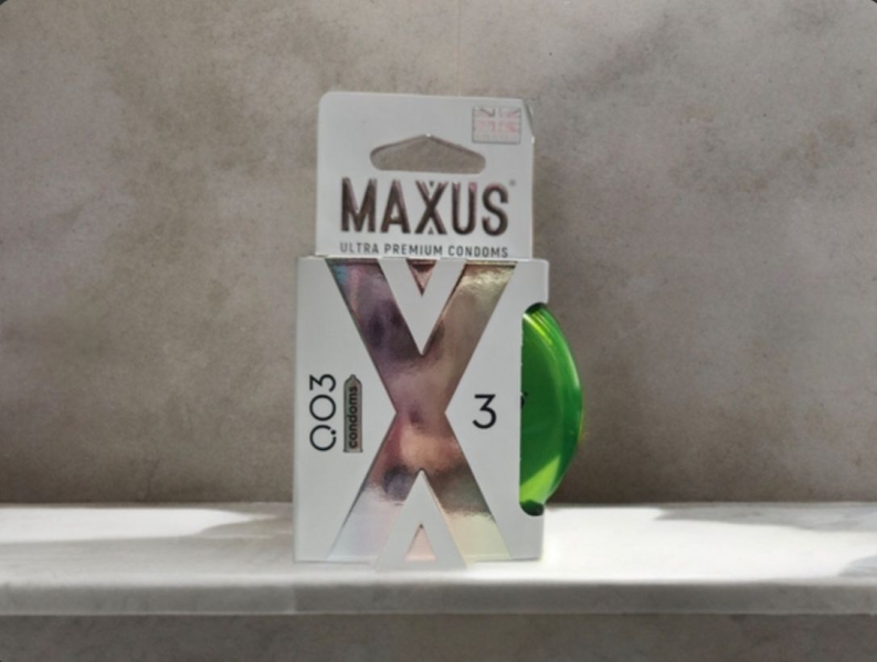 Презервативы "Maxus" 003 гладкие классические 3 шт в зеленом металлическом кейсе - Фотография №1