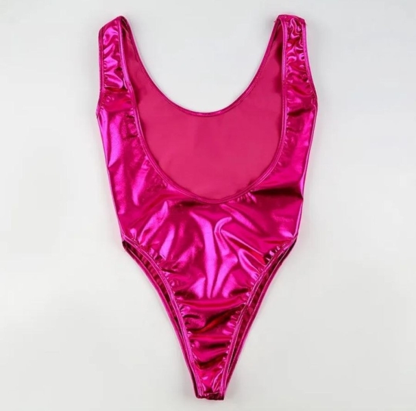 Костюм "Огненная штучка" купальник розовый металлик козырек и очки - Фотография №6